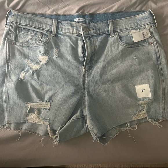 Old Navy boyfriend denim shorts size 14 - Picture 1 of 3